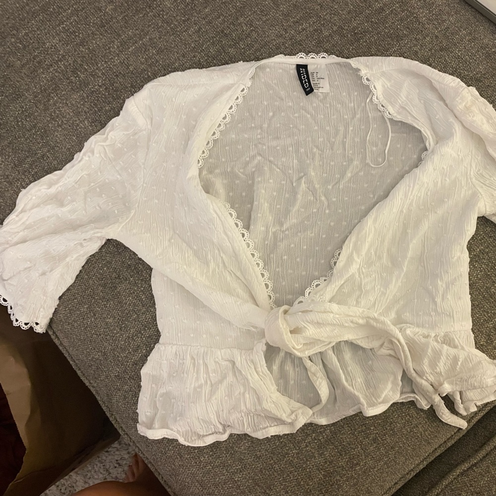 White cropped tie top